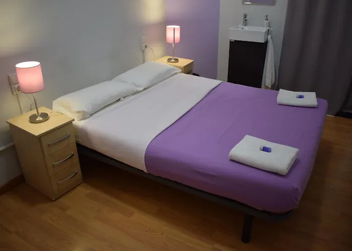 Hostal MiMi Las Ramblas Barcelona